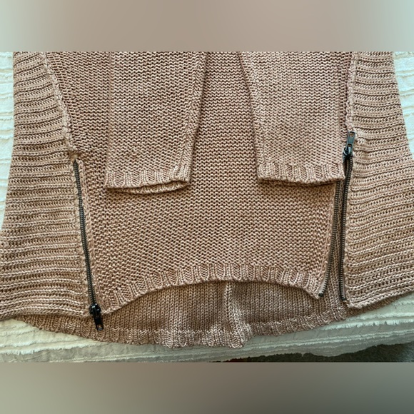 Kitted Sweater - Picture 2 of 3